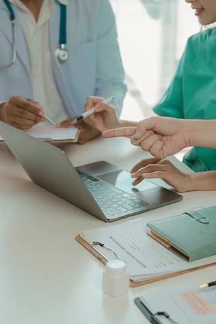 experts universal medica group